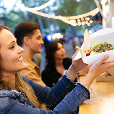 Effective tips to treat cats without spoiling them