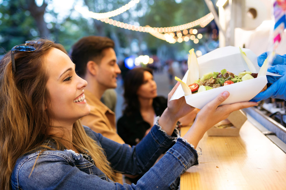 Effective tips to treat cats without spoiling them